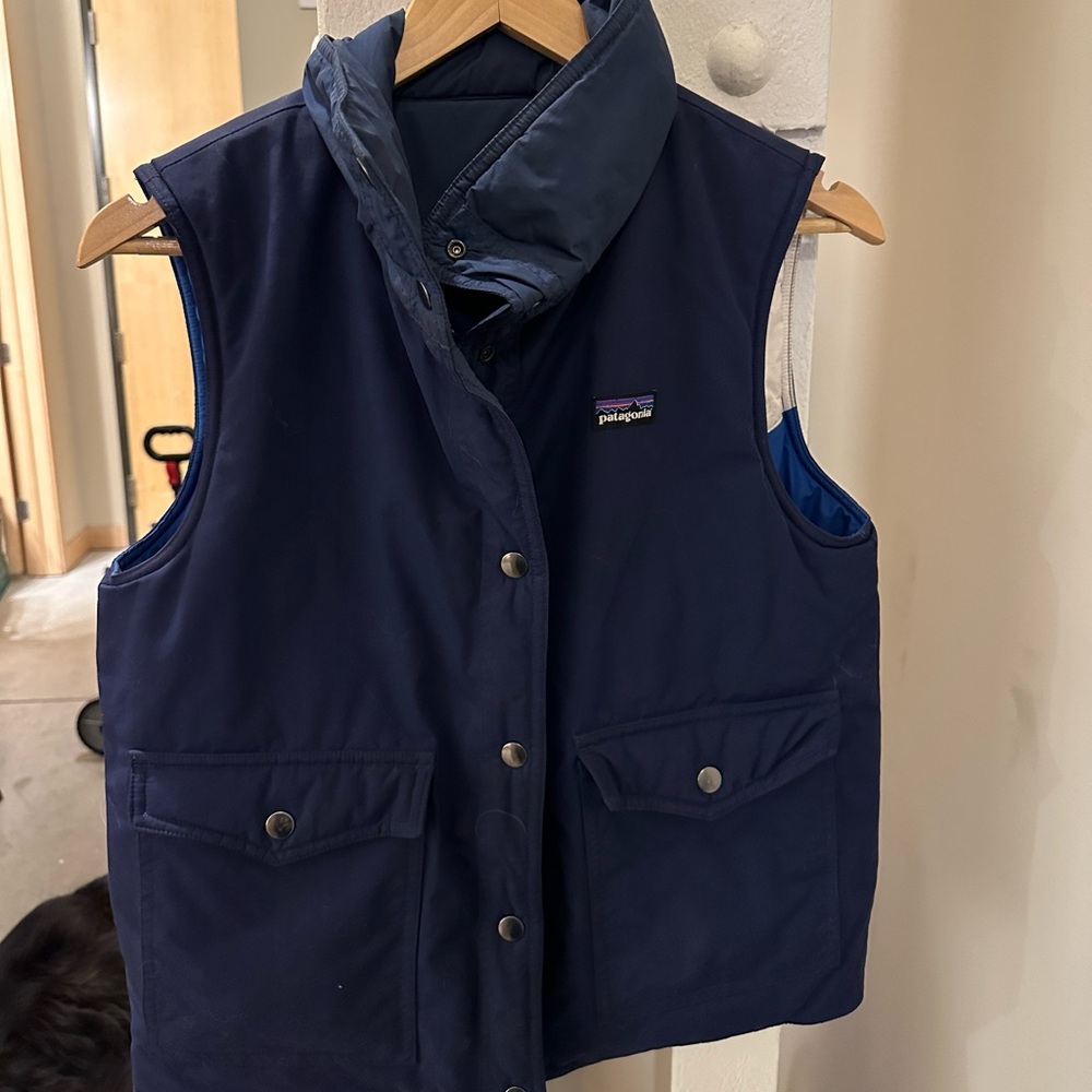 Patagonia W's Mirror Lake Vest size medium navy